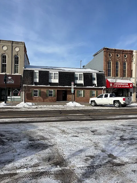 107 W Franklin St #1