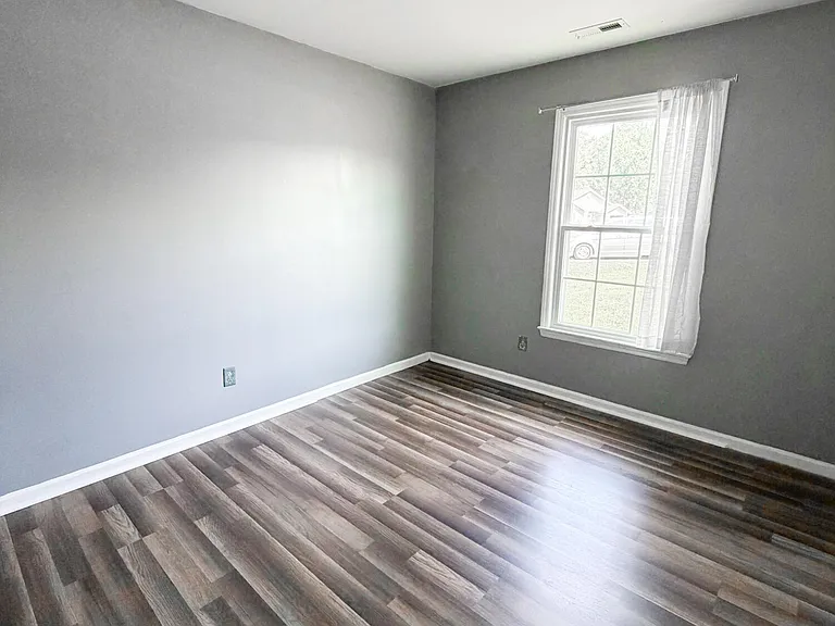 308 Overdale Cir — Photo 14