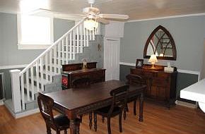 2nd image of 106 Poplar St W