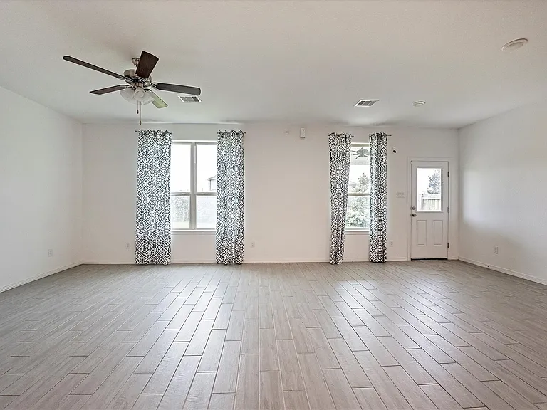 5806 Aurora Greens Ln — Photo 16