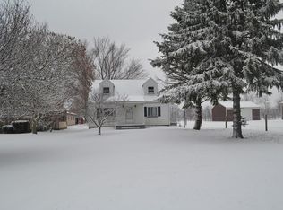 730 Edgewood Rd, Beaver Falls, PA 15010