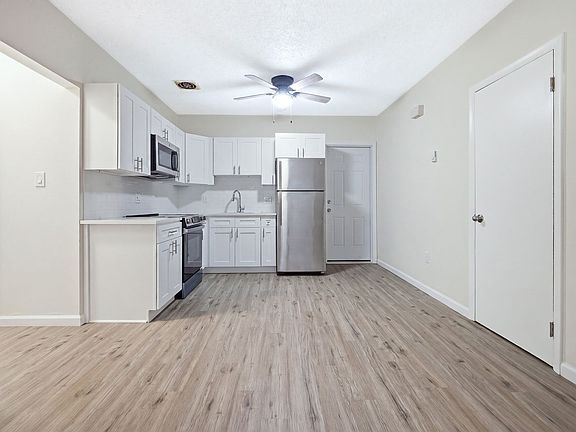2nd image of 97 Fern St #7