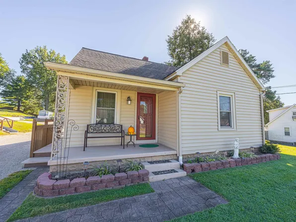 211 S Main St, Huntingburg, IN 47542