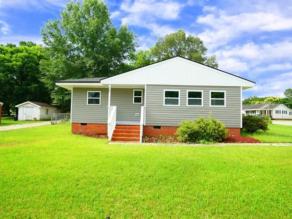 500 E McNeill St, Lillington, NC 27546