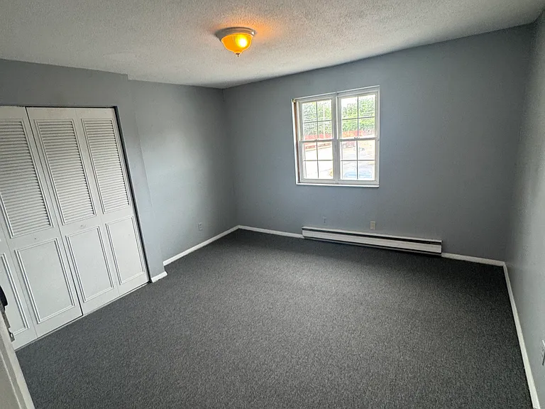 12-12A Hartford Tpke #2 — Photo 4