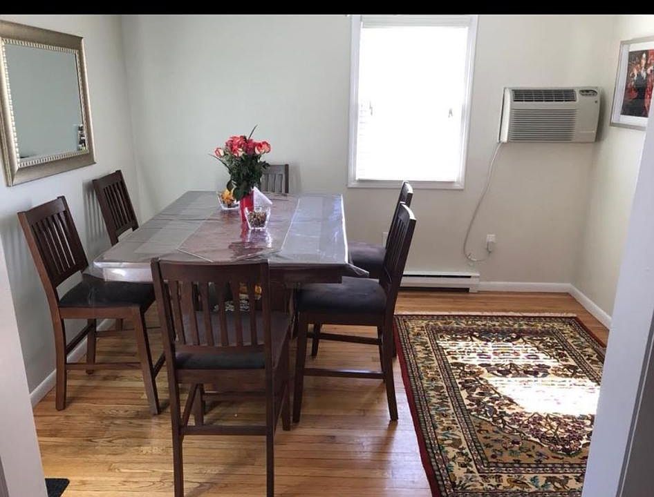 1st image of 176 Winthrop St #176