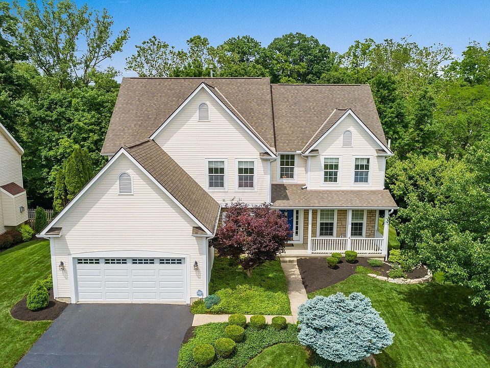 1st image of 228 Ashley Ct