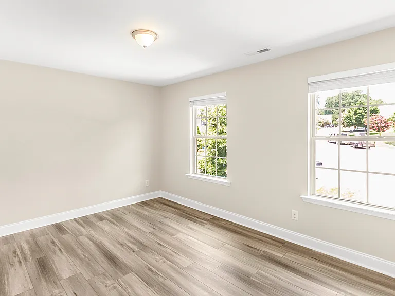 118 Hemlock Green Ln — Photo 23