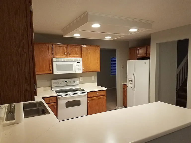 11351 W Parkhill Dr — Photo 6