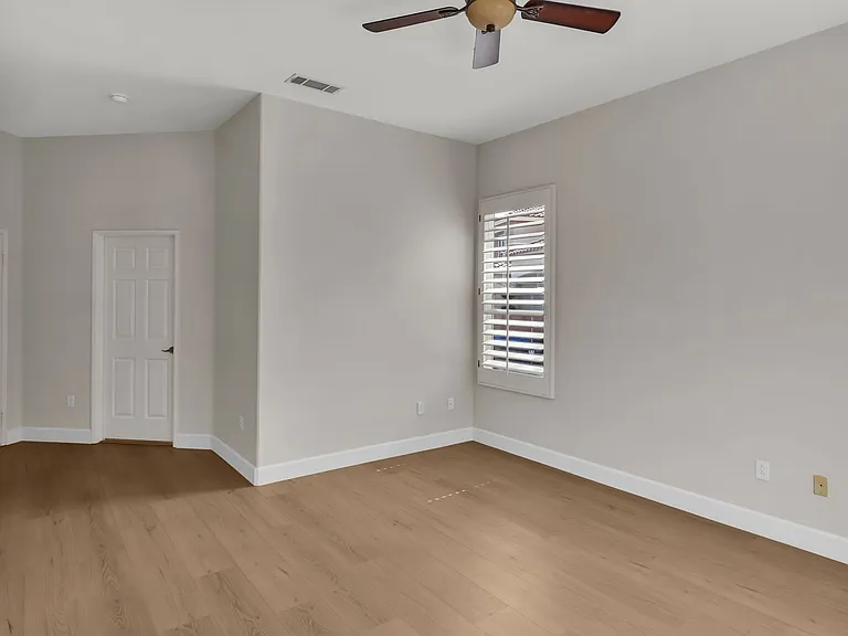 21300 Tarraco — Photo 23