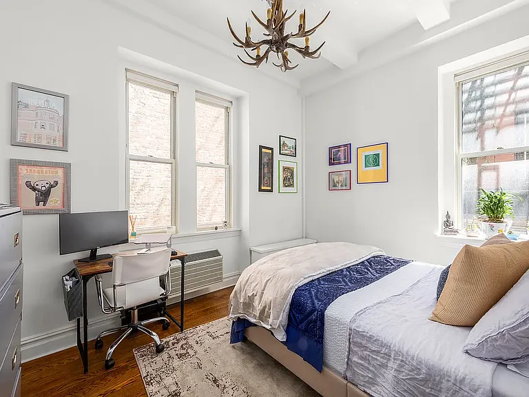 25 5th Ave #1H — Photo 3