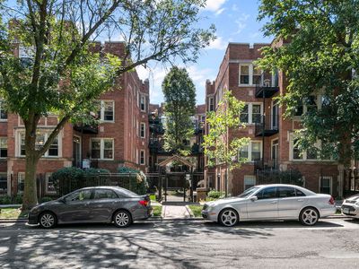 1657 W Pratt Blvd APT 1A, Chicago, IL, 60626