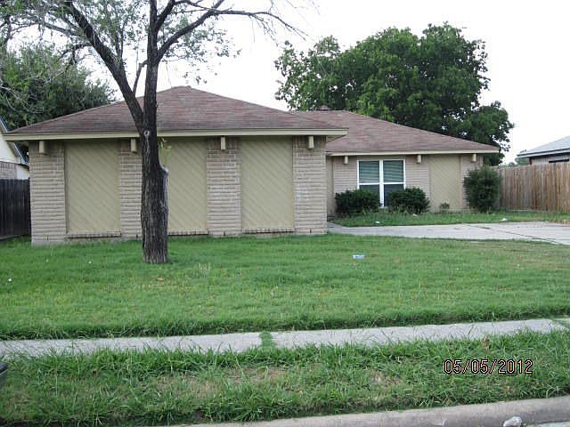 1st image of 2767 Grand Canyon Dr