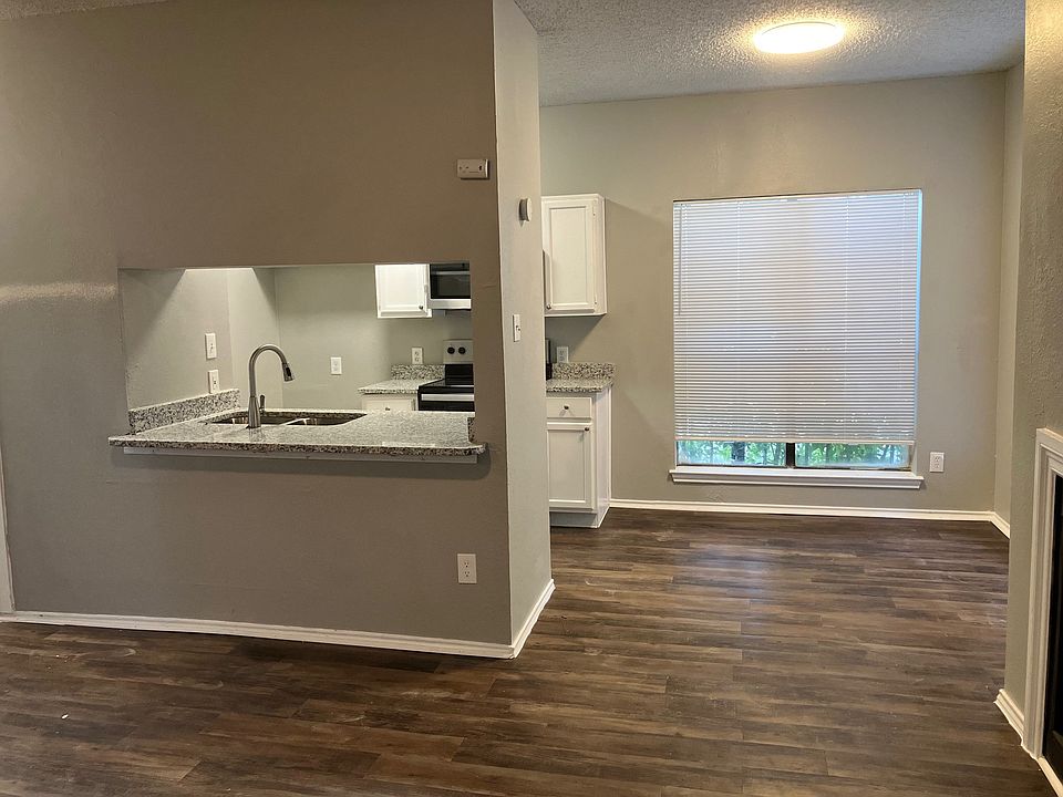 1st image of 7126 Holly Hill Dr #112