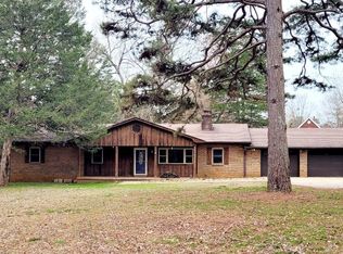 613 N Ray Rd, Clarksville, AR 72830