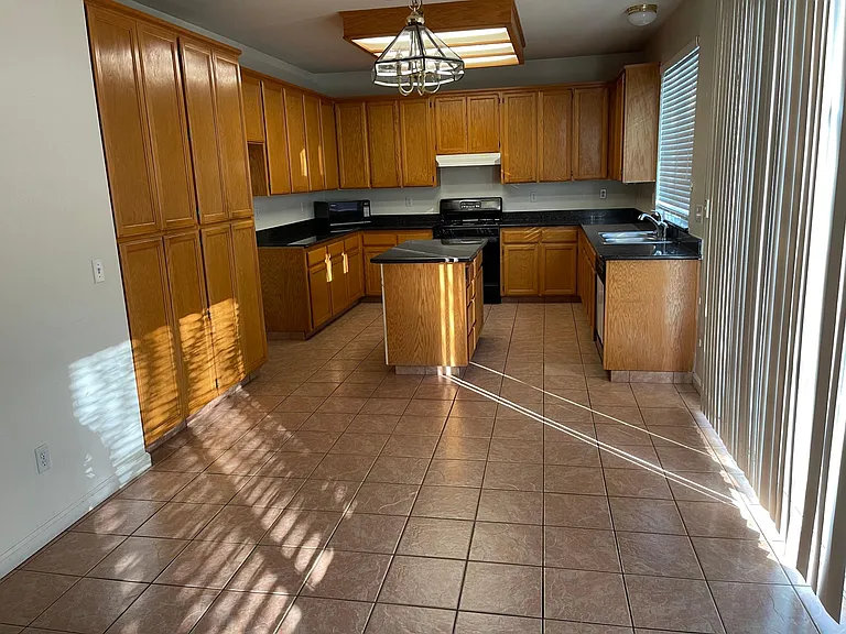 2330 Arthur Nate Haugh Dr — Photo 3