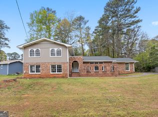 3219 Rondelay Dr, Lithonia, GA 30038