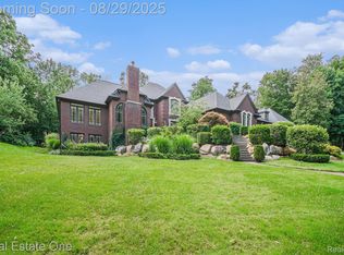 6040 N Rochester Rd, Rochester Hills, MI 48306