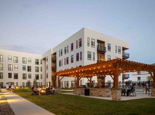 Parallel, Omaha, NE 68106