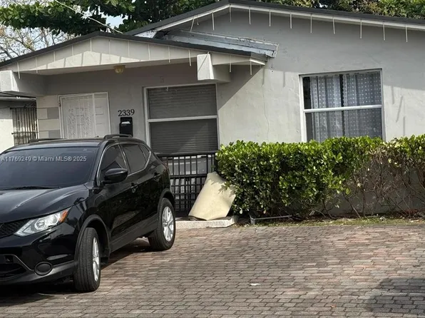 2339 NW 35th St, Miami, FL 33142