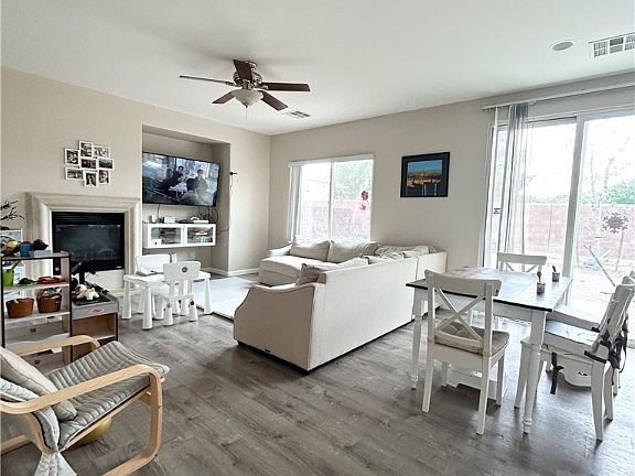 3rd image of 6812 Dipper Ave