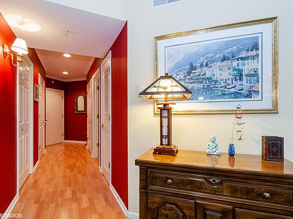 5th image of 1349 E Washington St Unit 608