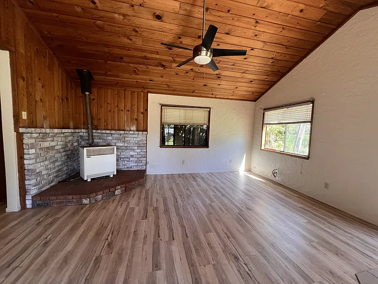 11218 Cedar Ridge Dr — Photo 9