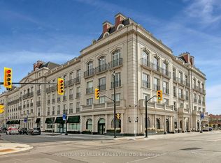 300 Randall St #PENTHOUSE 9, Oakville, ON L6J0G2