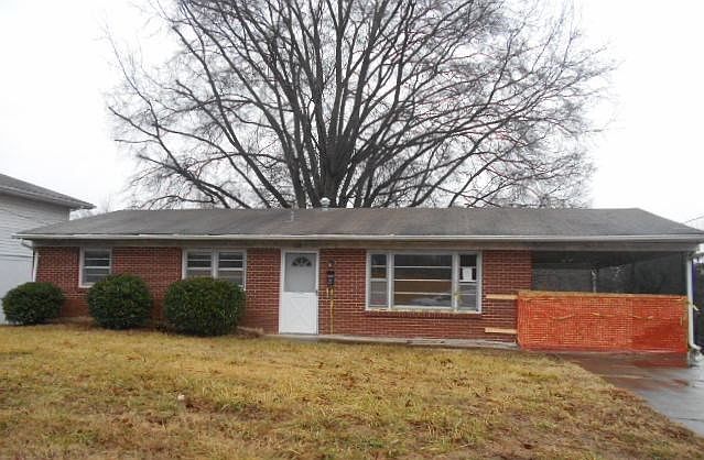 1st image of 408 Cedarbrook Dr