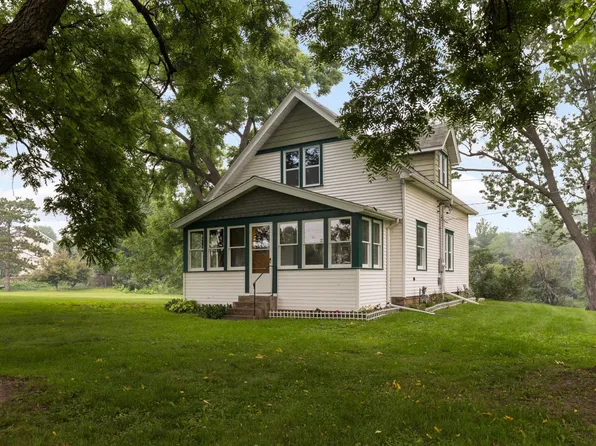 1240 McKnight Rd N, Maplewood, MN 55119