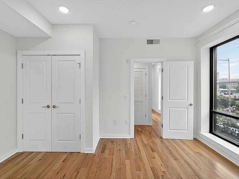 1659 N Randolph St #1 — Photo 15