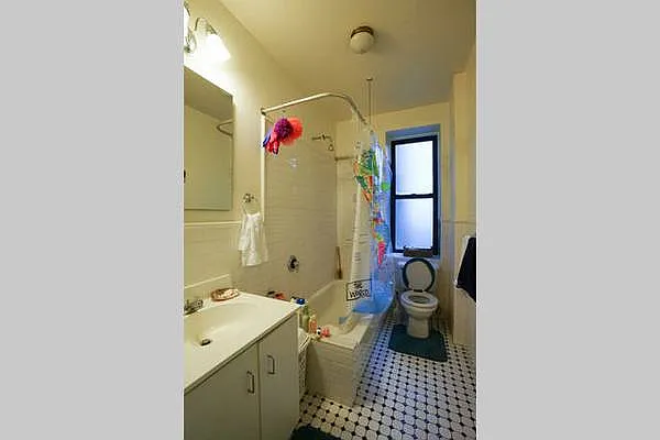 Rented by Barlavi Inc. | media 7