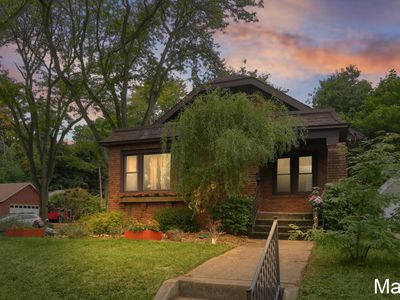 819 Van Buren Ave NW, Grand Rapids, MI, 49504