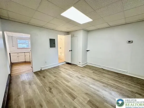 315 N 6th St APT 2, Allentown, PA 18102