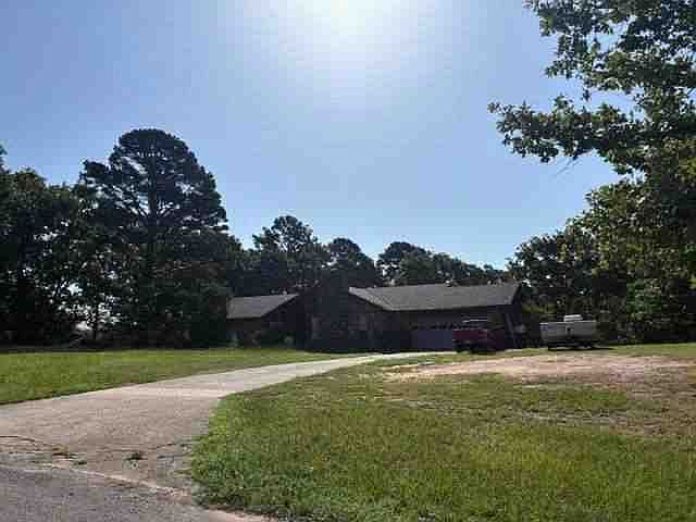 2nd image of 34 Windwood Loop