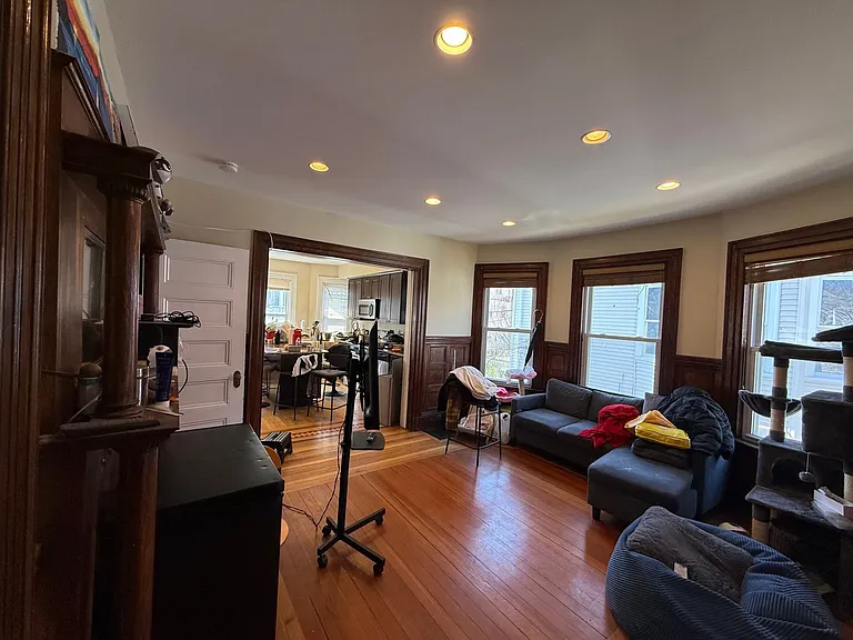 31 Montcalm Ave #31 — Photo 3