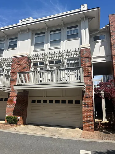 933 Gracie Way #31 Photo 1