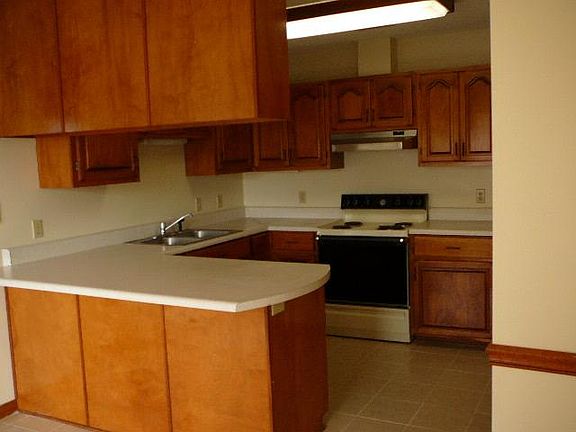 4th image of 6520 Imperial Dr