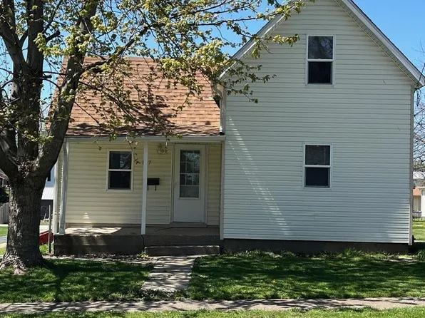 807 May St, Kewanee, IL 61443