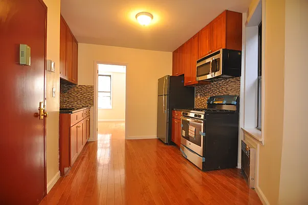 Rented by Nest Seekers International | media 16