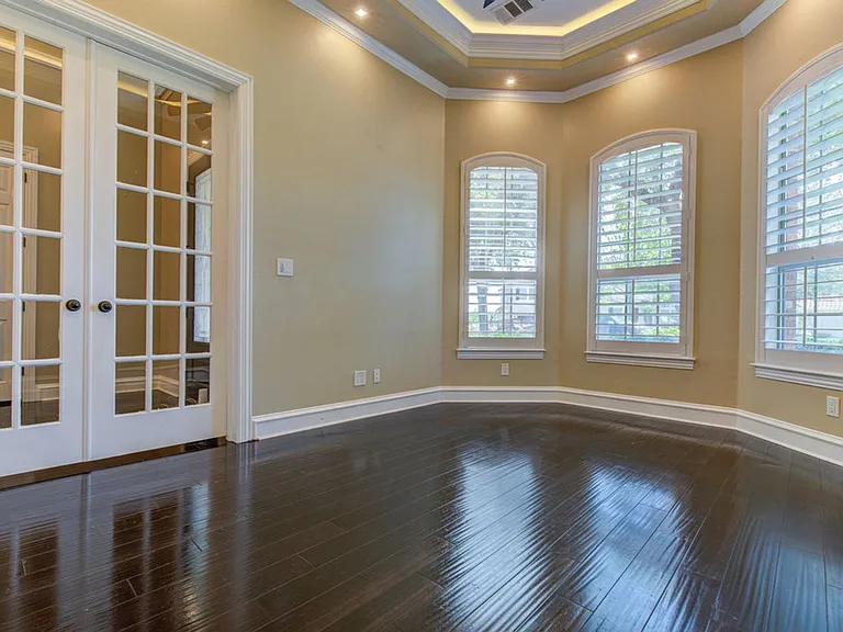 1917 Lakecliff Hills Ln — Photo 8