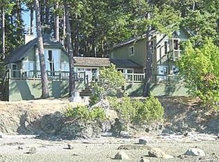 1951 Washington St, Algonac, MI 48001