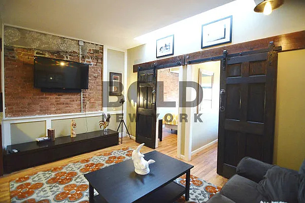 Rented by Bold New York | media 19