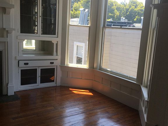 3rd image of 1419 Fulton St APT 4