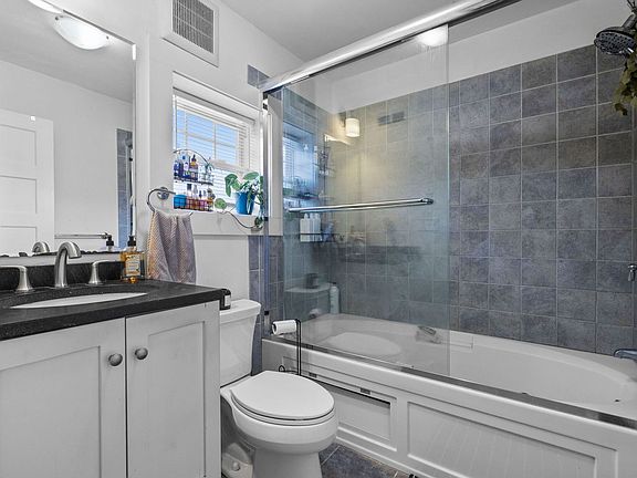 5th image of 78 Bowdoin St