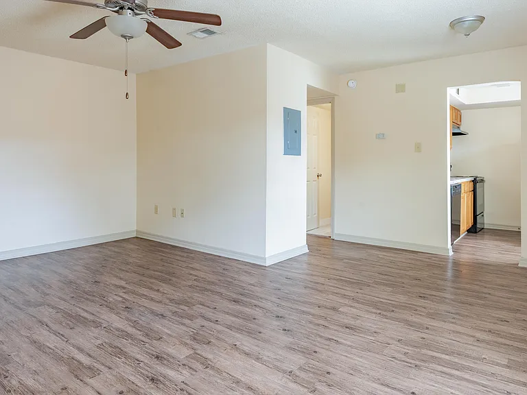 Ardendale Oaks Apartments — Photo 11