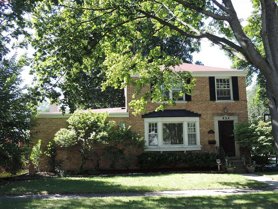 1st image of 834 N Harvard Ave
