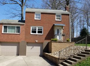 405 Home Dr, Trafford, PA 15085