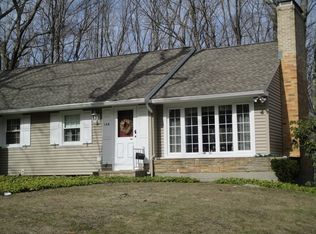 138 Bickford Hill Rd, Gardner, MA 01440