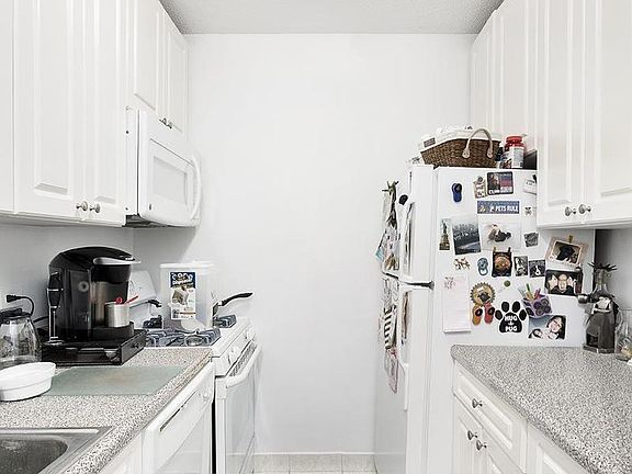 3rd image of 345 E 80th St APT 32L
